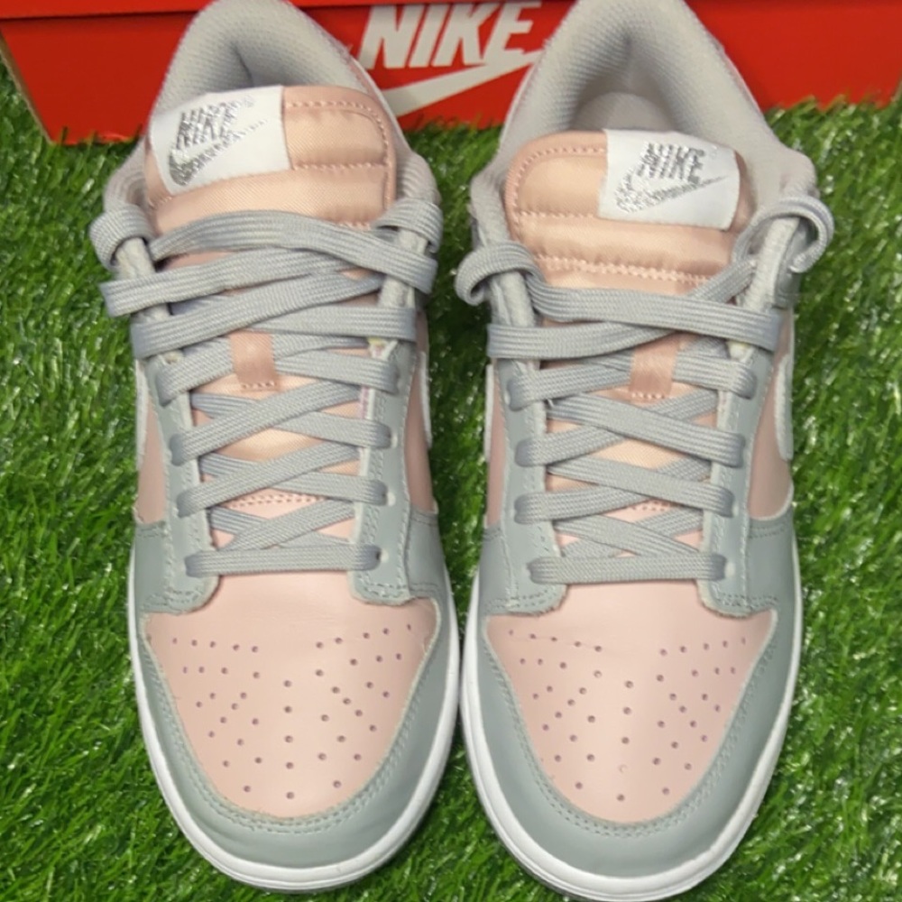 Wmns Dunk Low ‘Soft Grey Pink’ - Picture 3 of 5